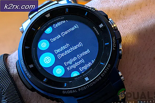Artık yeni bir Android Wear Smartwatch'a sahip olabilirsiniz ve onu sorunsuz bir şekilde kullanmaya başlamanız gerekebilir. Eh, bazı insanlar gözden kaçırabilir